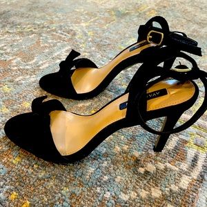 Ava and Aiden velvet sandals size 7.5
